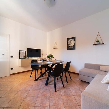 Moonlight - Lecco Getaway Apartment Exterior foto