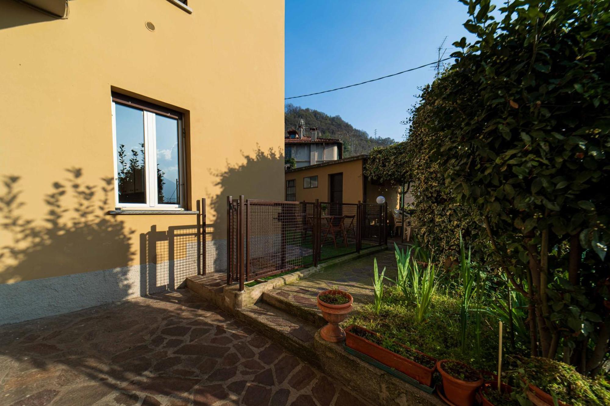 Moonlight - Lecco Getaway Apartment Exterior foto